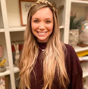 Meet your Posher, Nicole